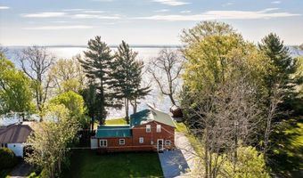 39 Bourdeau Ln N, Alburgh, VT 05440