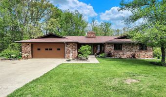 303 N Hickory Hills Dr, Columbus, IN 47201