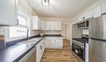 212 Nile Kinnick Dr N, Adel, IA 50003