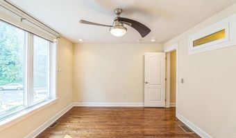 3811 LAURISTON St, Philadelphia, PA 19128