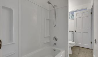 1752 S Hamilton Rd, Columbus, OH 43227