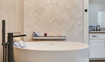 11251 La Madre Ridge Dr, Las Vegas, NV 89135