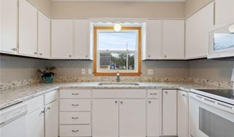 705 11th Ave NW, Austin, MN 55912