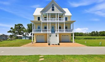 481 River Rd, Arapahoe, NC 28510