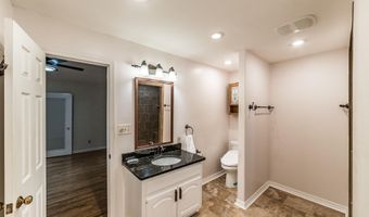 14767 Woodland Rd, Athens, AL 35613