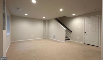 12817 RUSTIC ROCK Ln, Beltsville, MD 20705