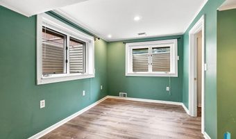 917 E Heatherwood Dr, Brandon, SD 57005