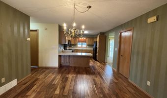 1502 Northview Ln, Aberdeen, SD 57401