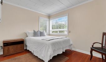 15 AUBURN Ave, Astoria, OR 97103