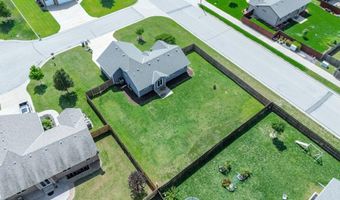 2018 E Clover Ct, Andover, KS 67002