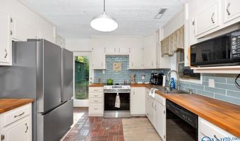14177 Dogwood Rd, Athens, AL 35611