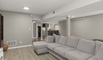 5125 Vantage Point Rd, Avon, IN 46123