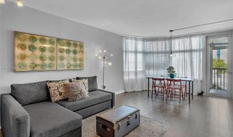 3375 N Country Club Dr 208, Aventura, FL 33180