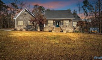 165 Creekside Ln SE, Arab, AL 35016
