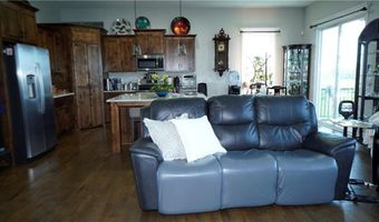 6418 N 141st St, Basehor, KS 66007