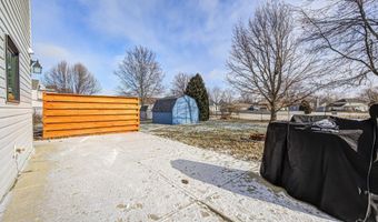 555 Hyannis Dr, Avon, IN 46123