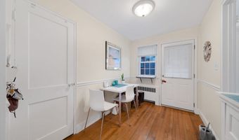 924 Massachusetts Ave 1, Arlington, MA 02476
