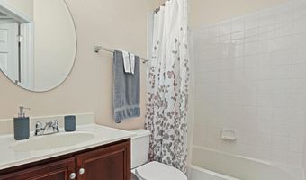 20385 BELMONT PARK Ter 103, Ashburn, VA 20147