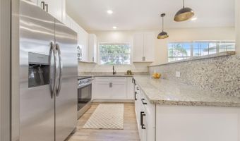 336 BAY St, Auburndale, FL 33823