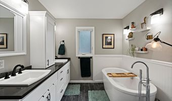 6150 Collins Cir, Anchorage, AK 99502