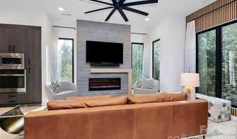 2718 N Davidson St F, Charlotte, NC 28205
