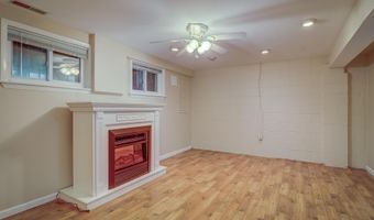 514 S HENRY St, Alexandria, VA 22314