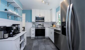 9232 Arrow Dr, Affton, MO 63123