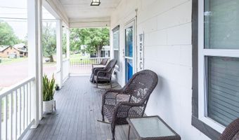 126 N 3rd St, Arkansas City, KS 67005