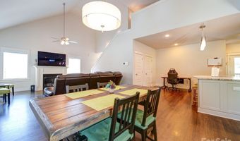 1421 Lyon Ct, Charlotte, NC 28205