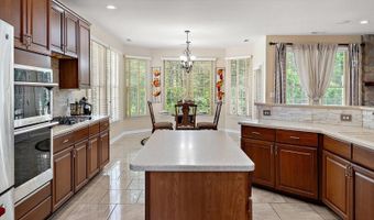 8705 HABITAT Ct, Berlin, MD 21811