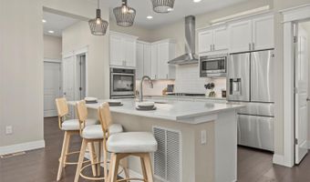 2567 Kingston St, Aurora, CO 80010