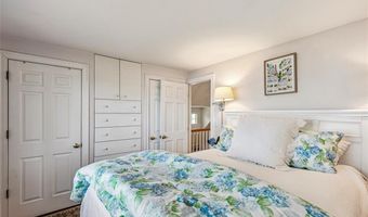 74 Acre Ave, Barrington, RI 02806