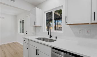 6026 Aspen Ave NE, Albuquerque, NM 87110
