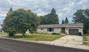 214 13th St W, Bottineau, ND 58318
