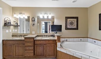 1720 Hollister Dr, Alcoa, TN 37701