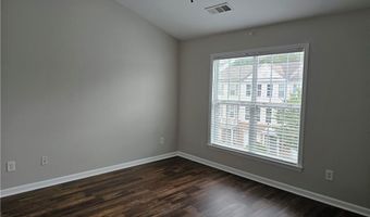 1021 Thornborough Dr, Alpharetta, GA 30004