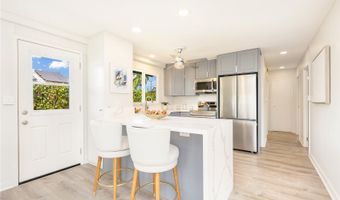 407 Keaniani St B, Kailua, HI 96734