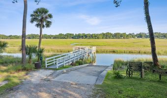 18 Oak Pond Psge, Beaufort, SC 29906