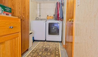 129 Summit St, Baileyville, ME 04694