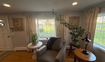 11 Woodside Ave, Cumberland, RI 02864