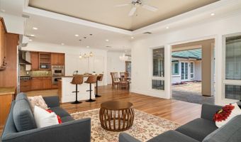 626 W Hind Dr, Honolulu, HI 96821