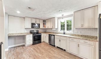 216 Hyde St, Cranston, RI 02920