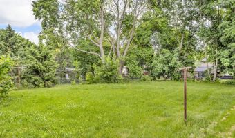 810 N Superior St, Albion, MI 49224