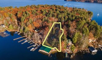 86 Smith Point Rd, Alton, NH 03810
