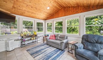 4905 SW 15th St, Des Moines, IA 50315
