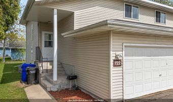 722 N HAWTHORNE Dr, Appleton, WI 54915