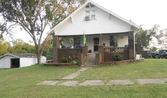 901 E Clay St, Albany, MO 64402