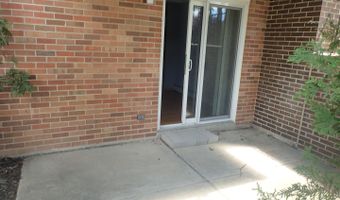 1127 S Old Wilke Rd 101, Arlington Heights, IL 60005