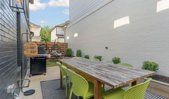 103 NW Ozark Way, Bentonville, AR 72712
