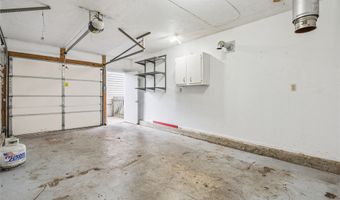3109 Holcomb Ave, Des Moines, IA 50310